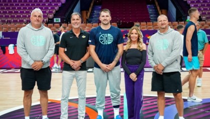 世界杯-高水平赛事&amp;球星云集！湖人、雄鹿、开拓者等队管理层观战欧锦赛