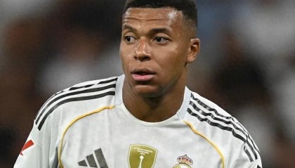 姆巴佩父亲质疑阿隆索战术要求：这种级别的前锋不需要参与防守