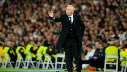 安切洛蒂承认布阵失误：球迷嘘得对