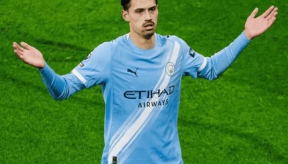 世界杯-赖因德斯本场4射0正，0过人0对抗，4次夺回球权