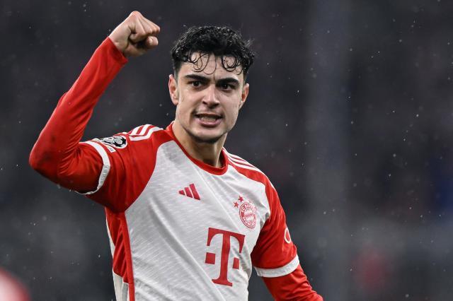 1710427834047070078.jpg aleksandar-pavlovic-fc-bayern.jpg